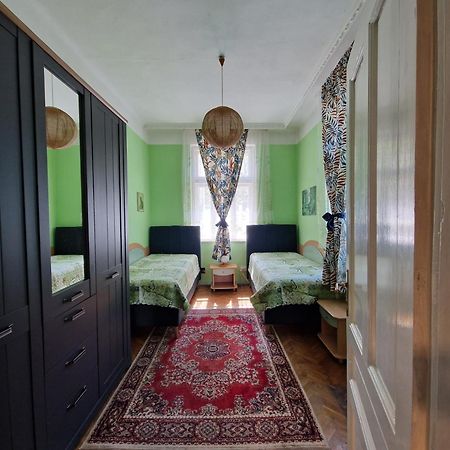 Appartement Етаж От Къща С Двор à Burgas Extérieur photo