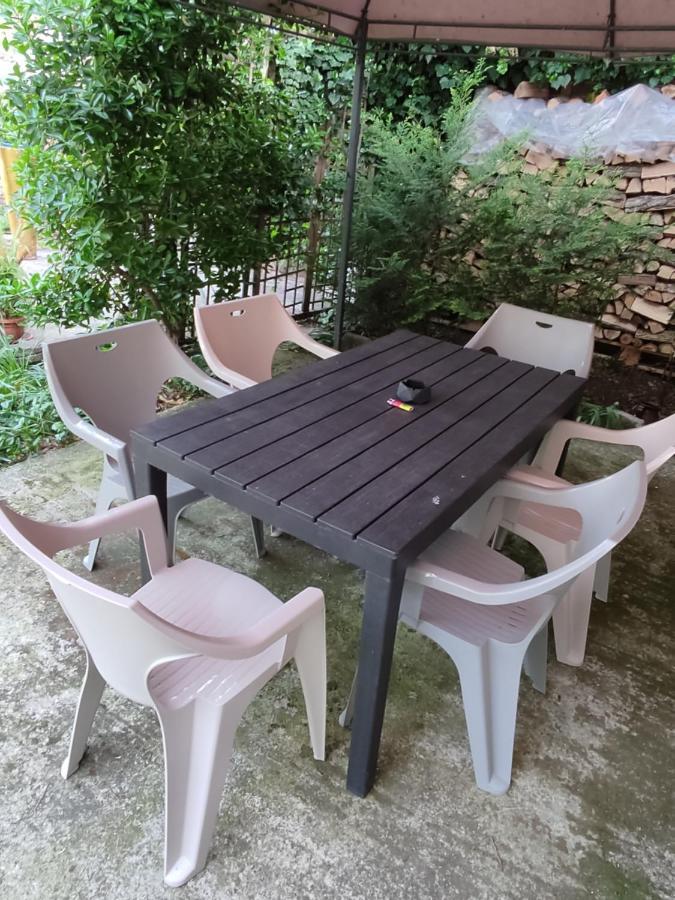 Appartement Етаж От Къща С Двор à Burgas Extérieur photo