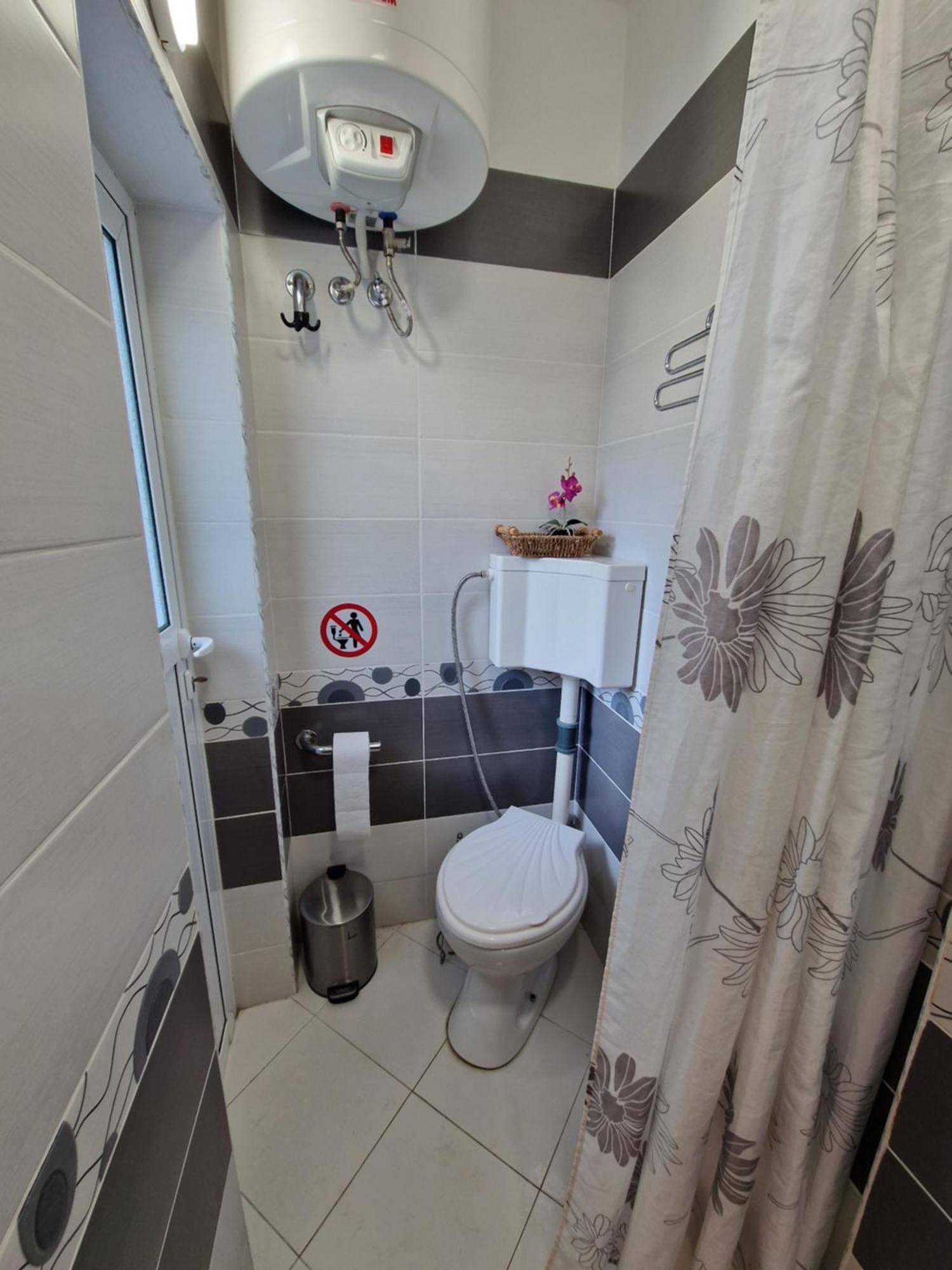 Appartement Етаж От Къща С Двор à Burgas Extérieur photo